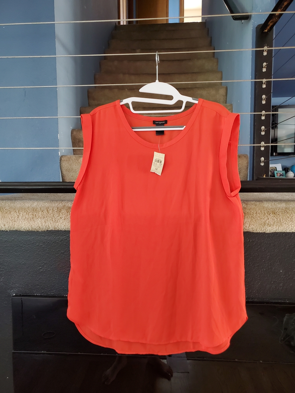 Ann Taylor Bright Coral Sleeveless Scoop-Neck Tank